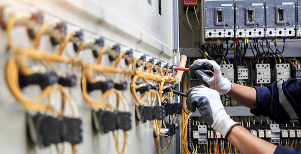 Professional Electrician technician working in Ellsworth, KS
